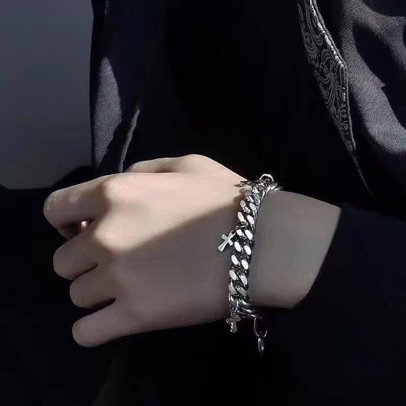 สร้อยข้อมือ Cuban Link พร้อมจี - Streetwear Brand Jewelry บทวิจารณ์และราคา
